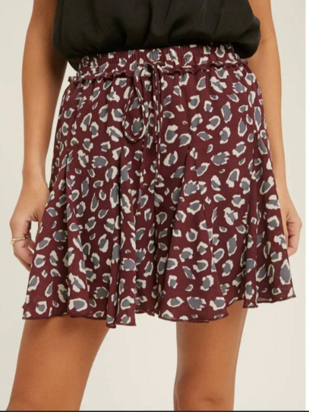 Wishlist Leopard Print Flowey Short/Skort XS